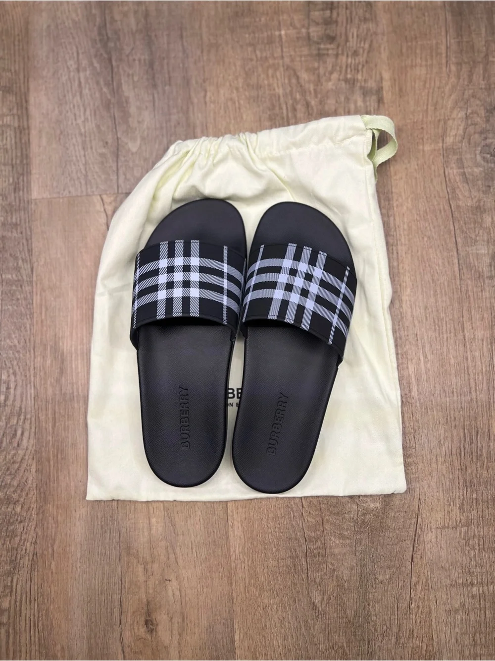 Burberry Black Plaid Slide Sandals for Men SIZES 42 EU-44 EU